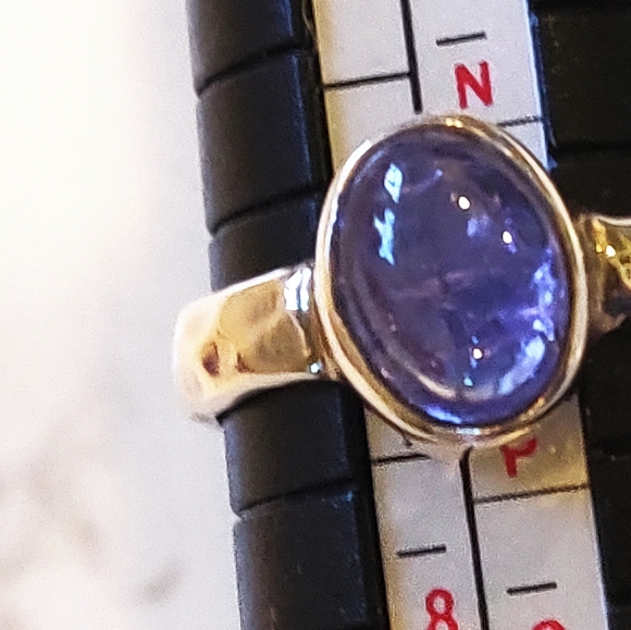 Sterling Silver Amethyst Ring. - Picture 2 of 7